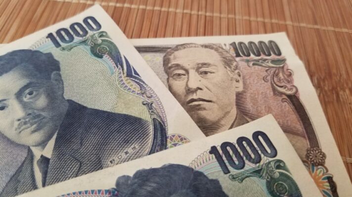 ヘアバースサプリとsheeサプリメントの価格を比較し解説